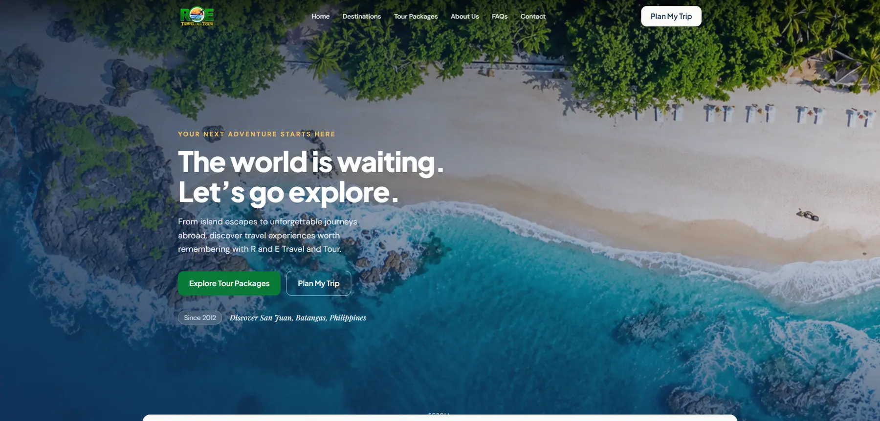 R and E Travel and Tour homepage with a coastal destination and tour-package actions.